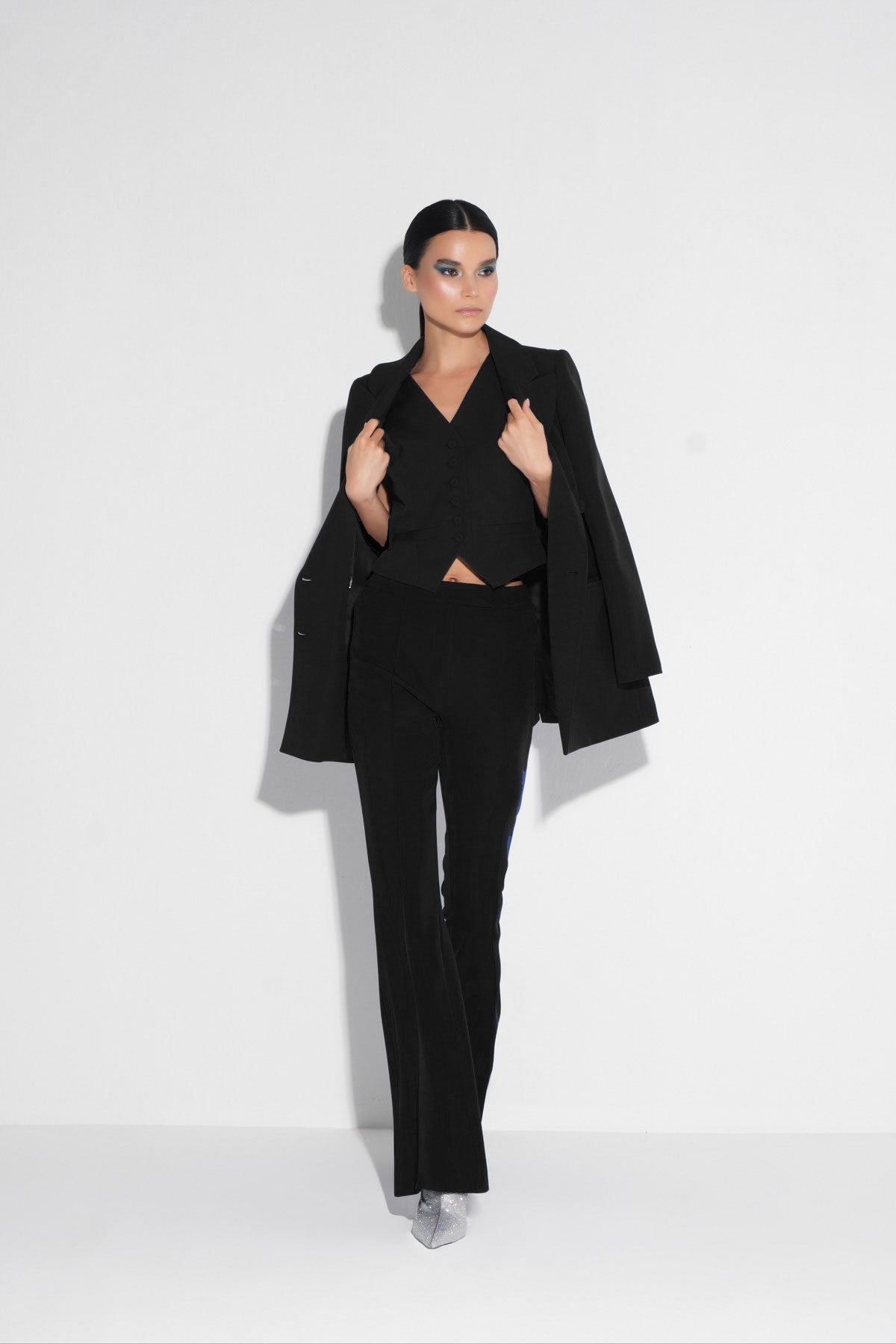 DELTA YELEK & MIRA JACKET & CALVA TROUSERS SET